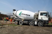 Fot. Lafarge Zamawiając beton od sprawdzonego kontrahenta unikniemy problemów z jakością betonowej mieszanki